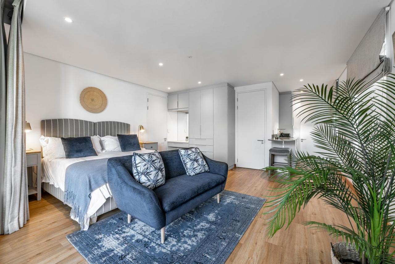 17 Marine, 2 Bedroom Sea-Facing Apt101 Hermanus Esterno foto