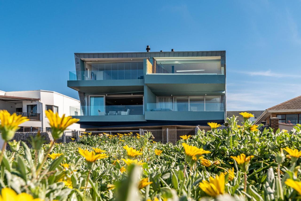 17 Marine, 2 Bedroom Sea-Facing Apt101 Hermanus Esterno foto